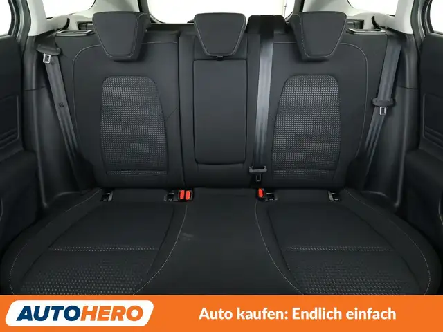 Ford Focus view 15