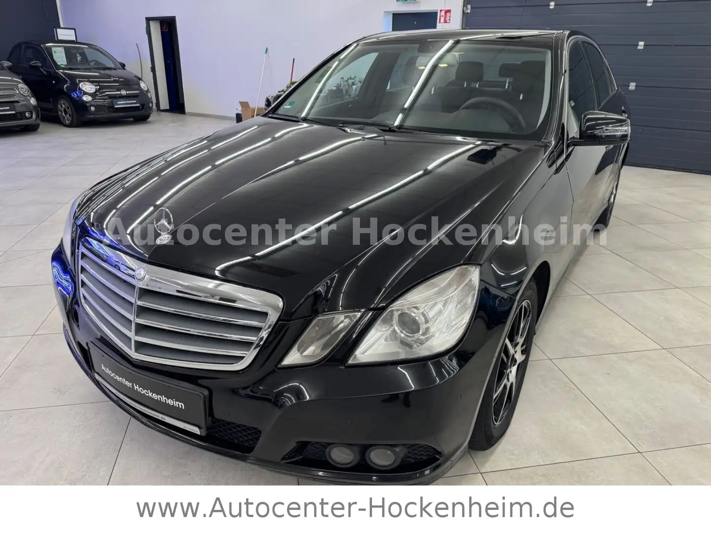 Mercedes-Benz E 200 E -Klasse Lim. E 200 CDI BlueEfficiency Schwarz - 2
