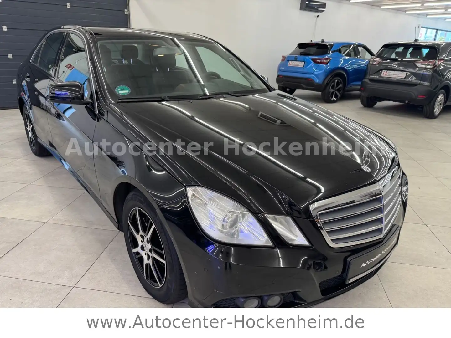 Mercedes-Benz E 200 E -Klasse Lim. E 200 CDI BlueEfficiency Schwarz - 1