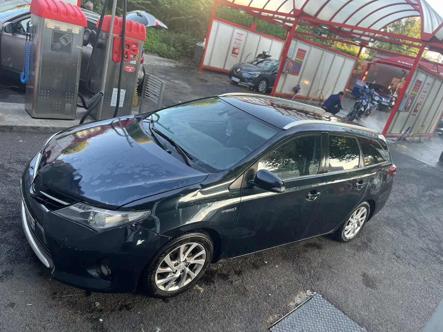 Toyota Auris Touring Sports Hybride 136h Design - 2
