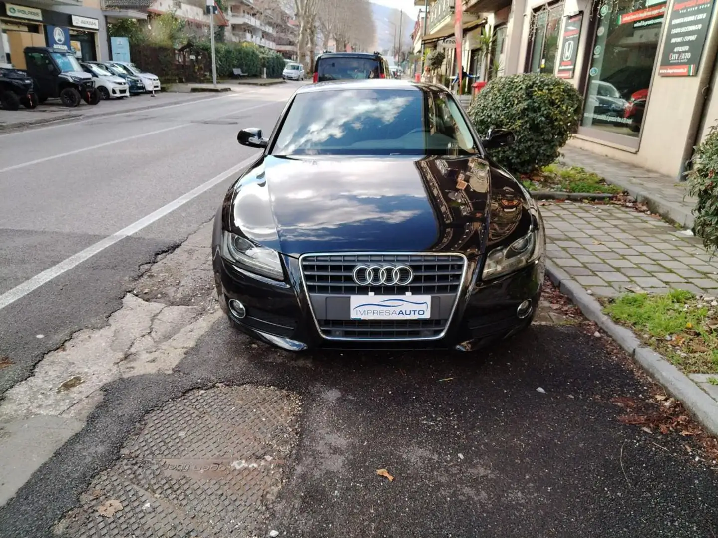 Audi A5 2.0 TDI 170 cv. Ambiente 6M. Schwarz - 1