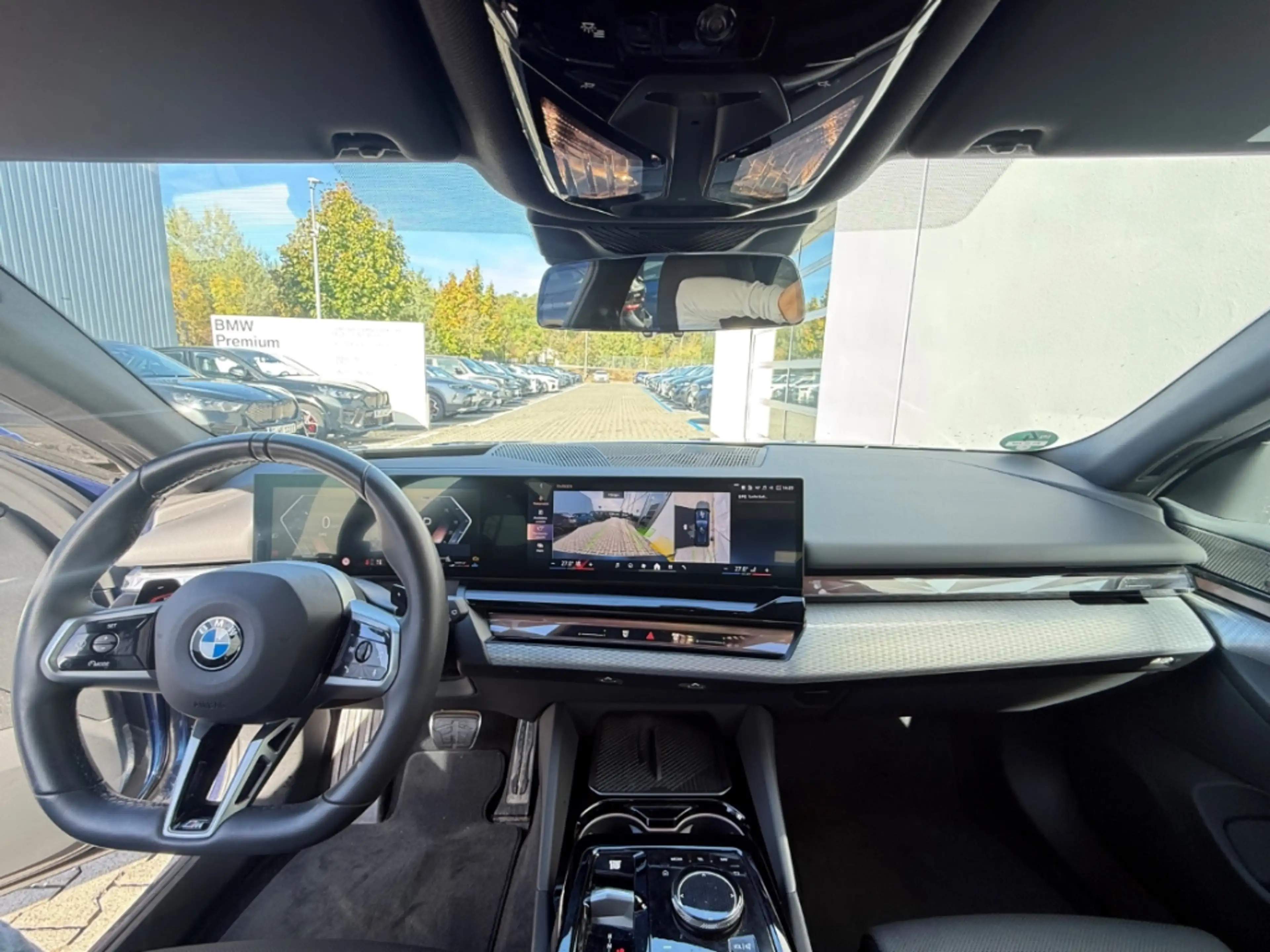 BMW 520 dA Touring M-Sport Sportpaket HUD AHK-klappbar Nav — photo 7