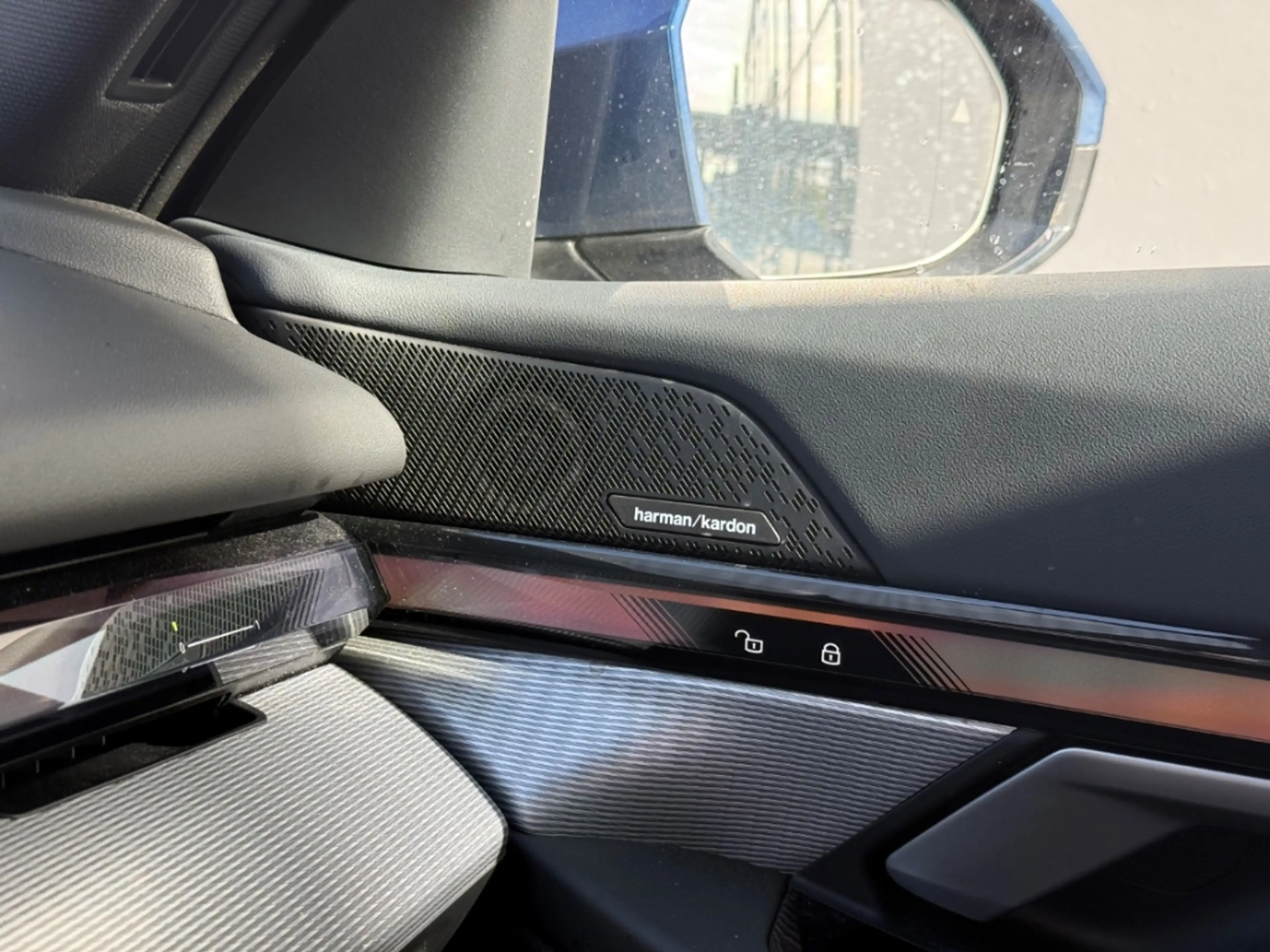 BMW 520 dA Touring M-Sport Sportpaket HUD AHK-klappbar Nav — photo 10