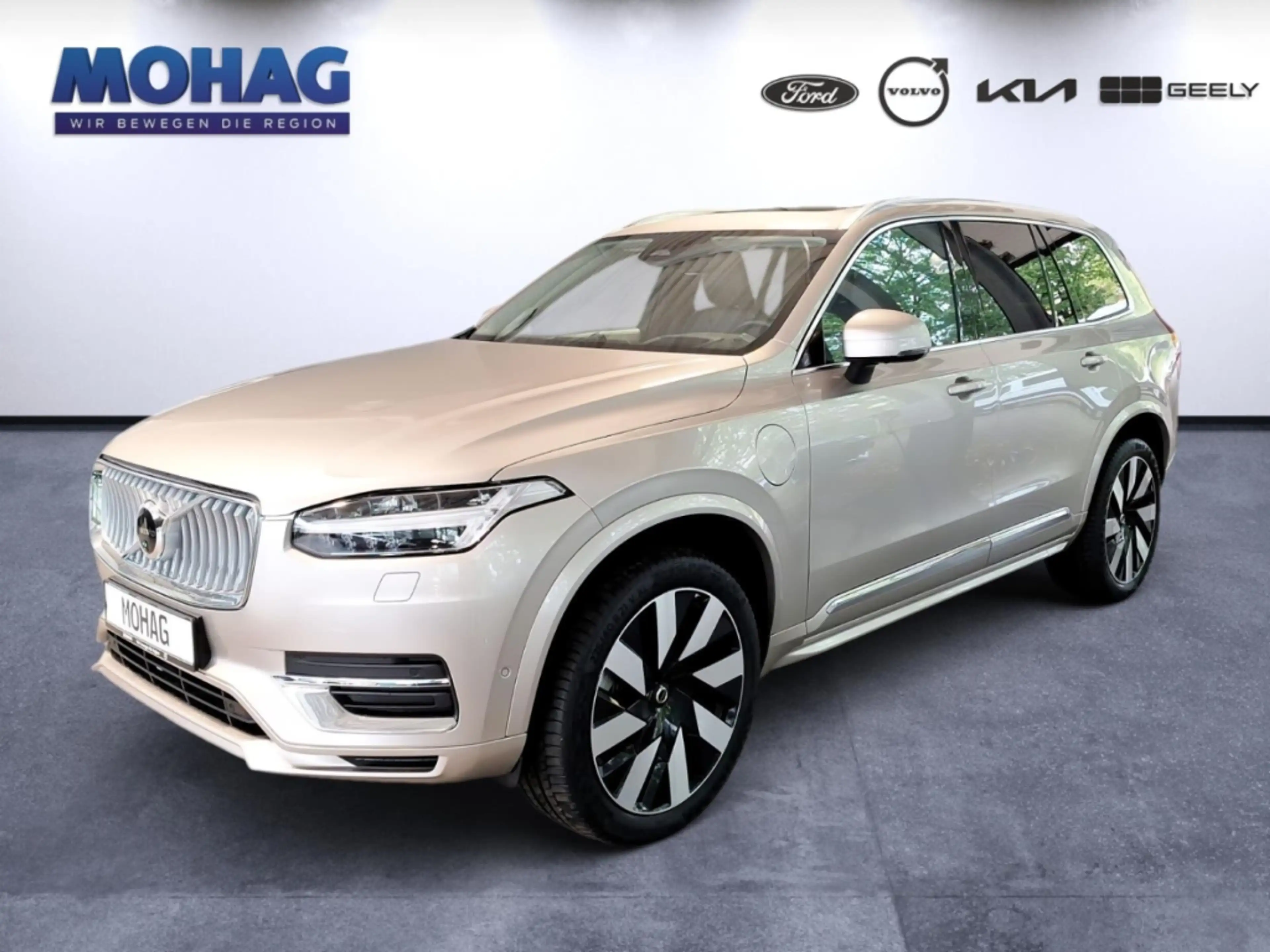 Volvo XC90 T8 AWD Ultra Bright - Luftfahrwerk B&W