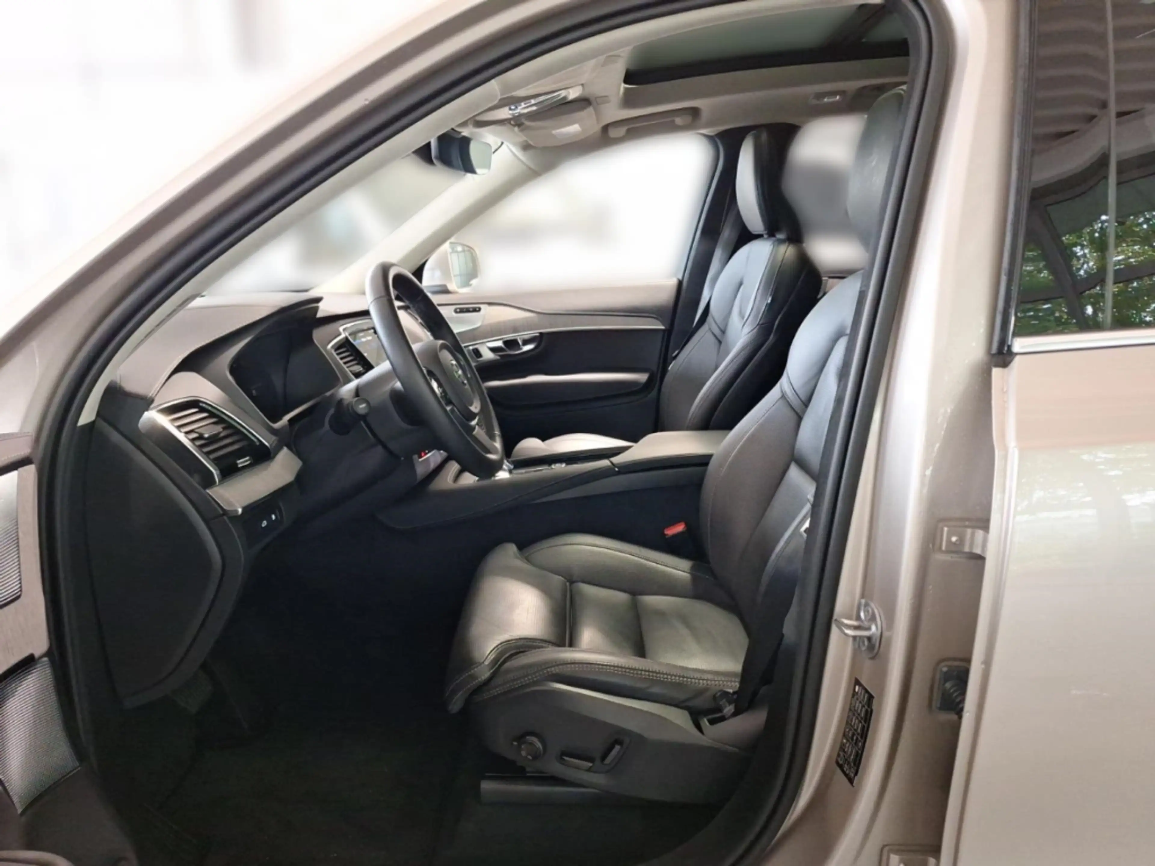 Volvo XC90 T8 AWD Ultra Bright - Luftfahrwerk B&W — photo 7