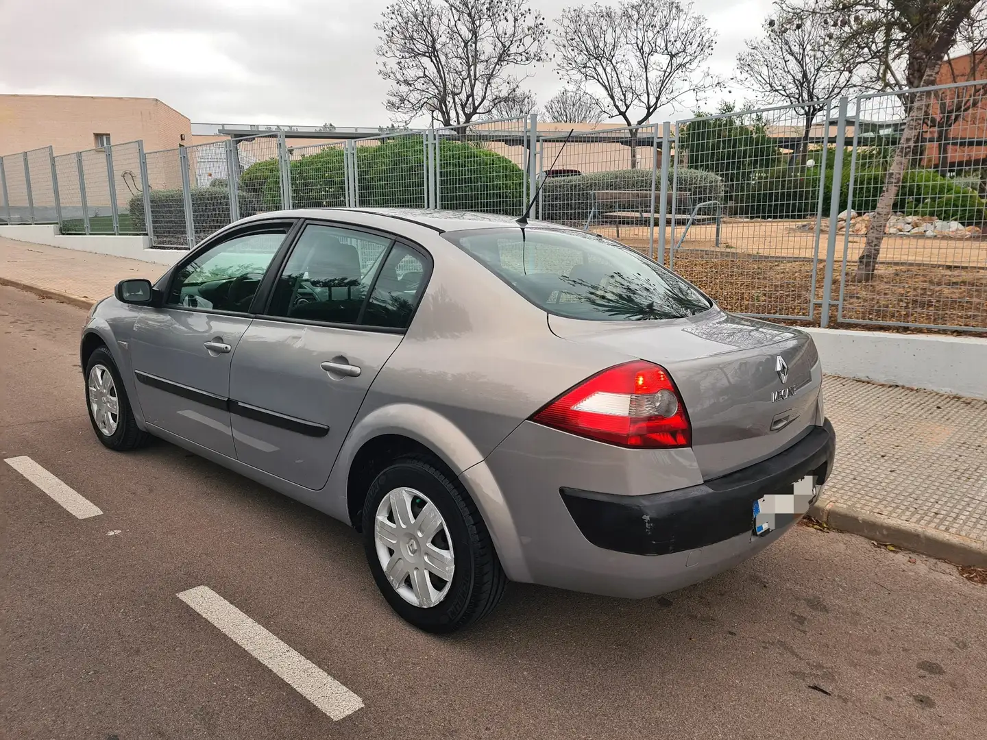 Renault Megane Mégane 1.9DCi Confort Authentique - 2