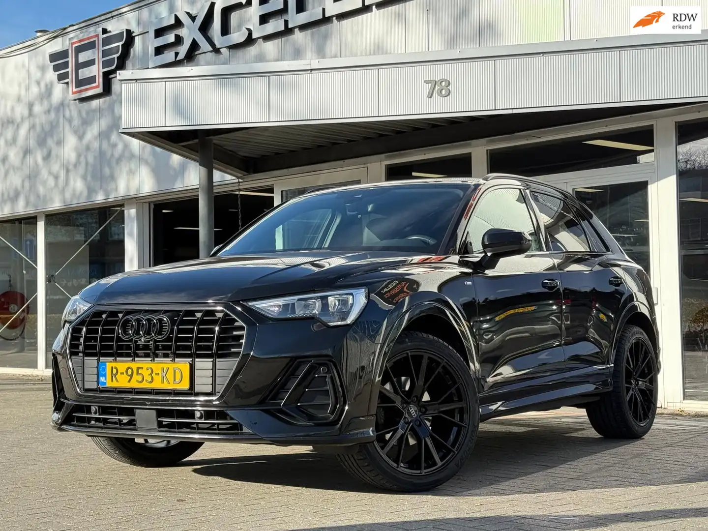 Audi Q3 35 TFSI S Line | Leder | 360 Cam | Black Ed Schwarz - 1