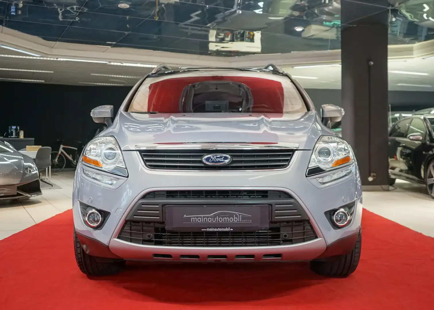 Ford Kuga Titanium 1.HAND AHK 4x4 Panorama Automatik Grijs - 1