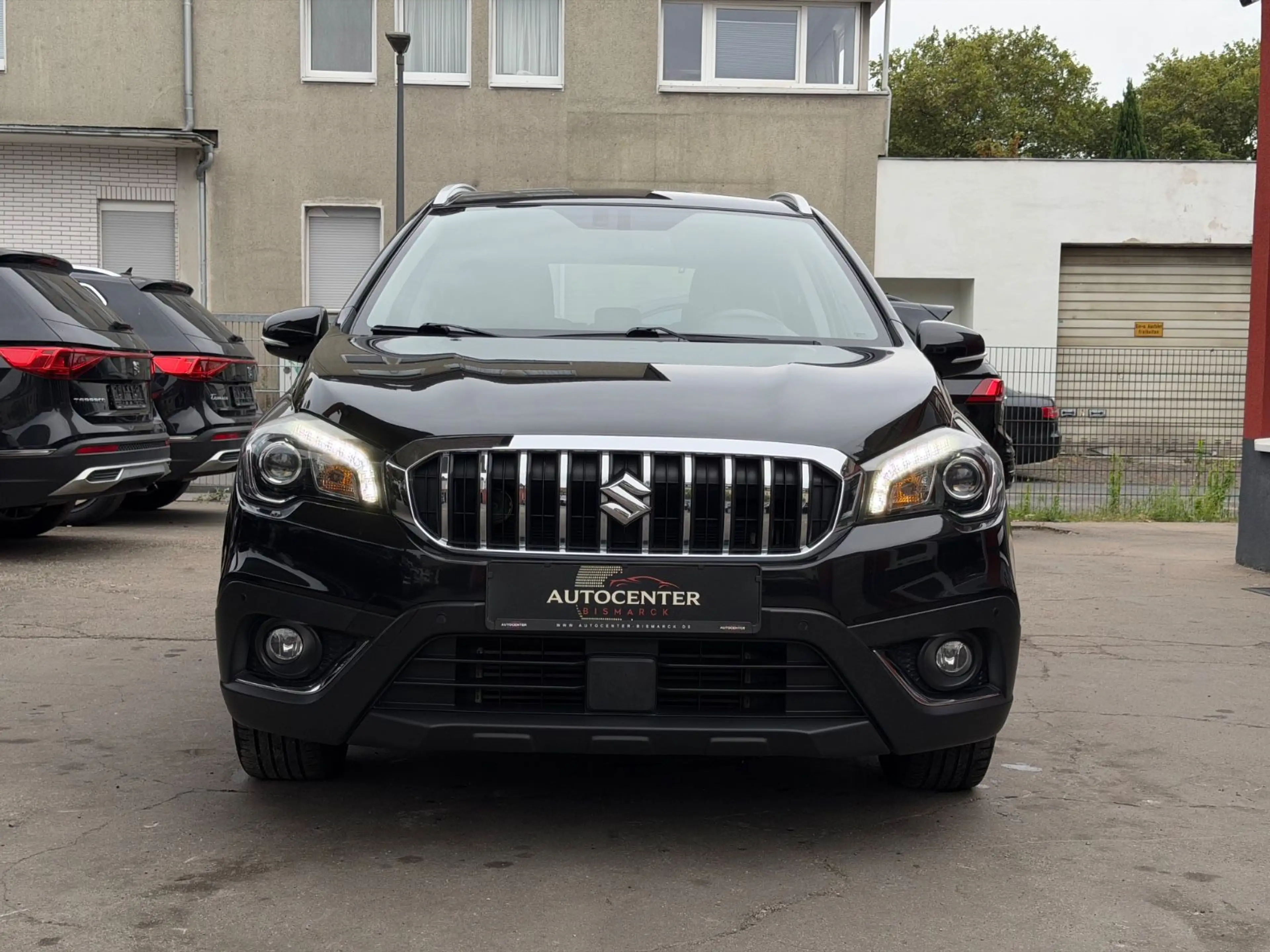 Suzuki SX4 S-Cross Club/RÜCKFAHR-KAMERA/WARTUNG NEU ! — photo 3