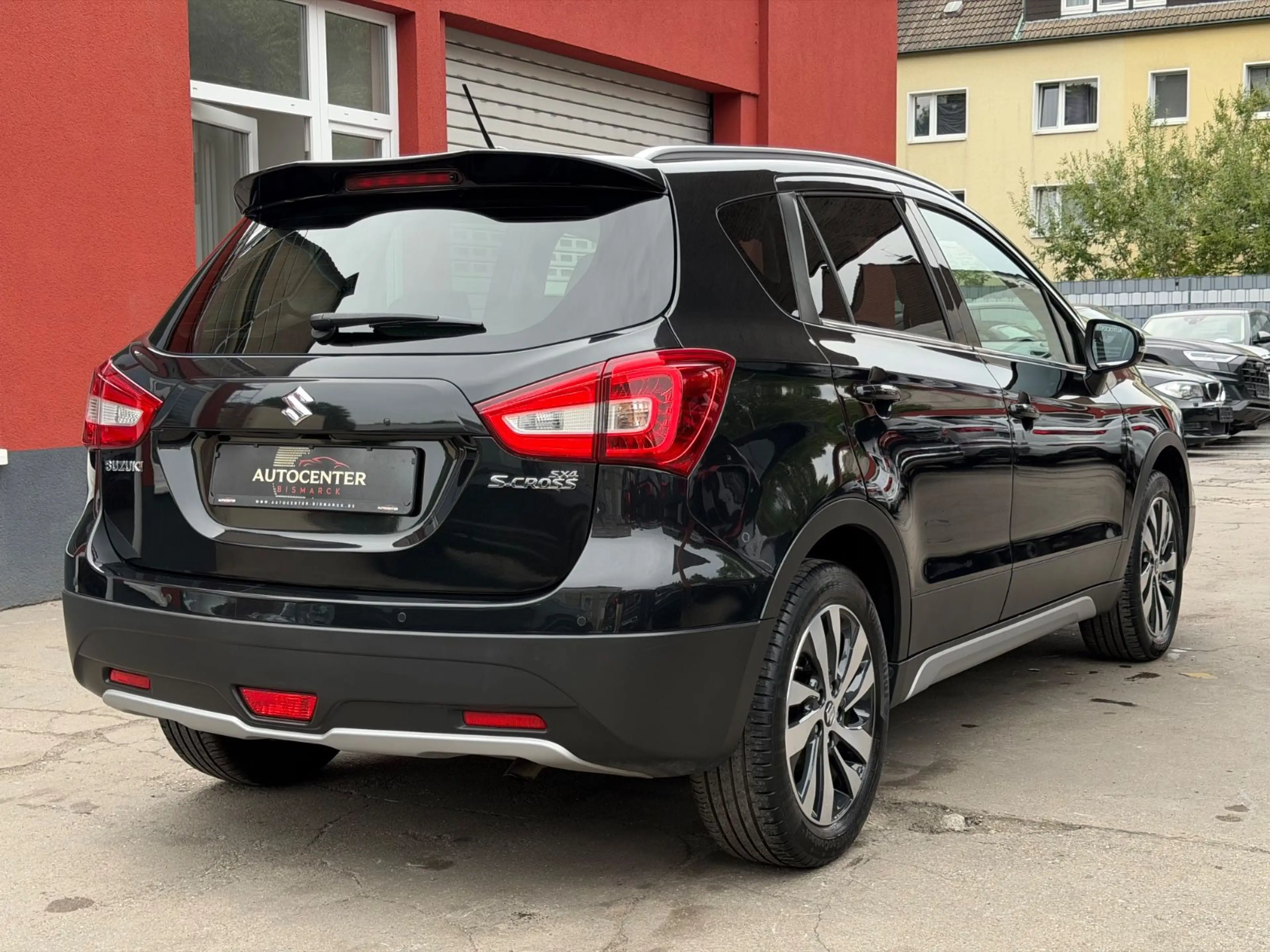 Suzuki SX4 S-Cross Club/RÜCKFAHR-KAMERA/WARTUNG NEU ! — photo 5