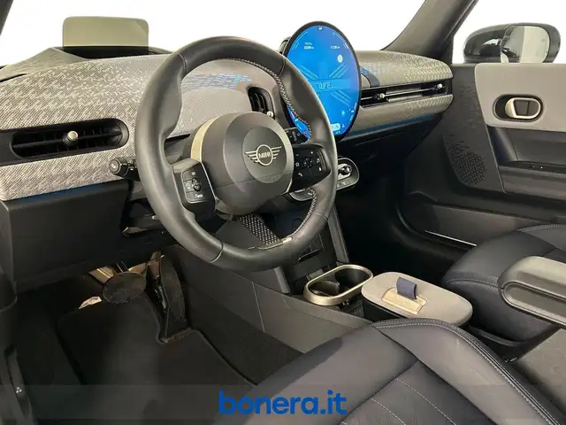 Mini Cooper Cooper view 18