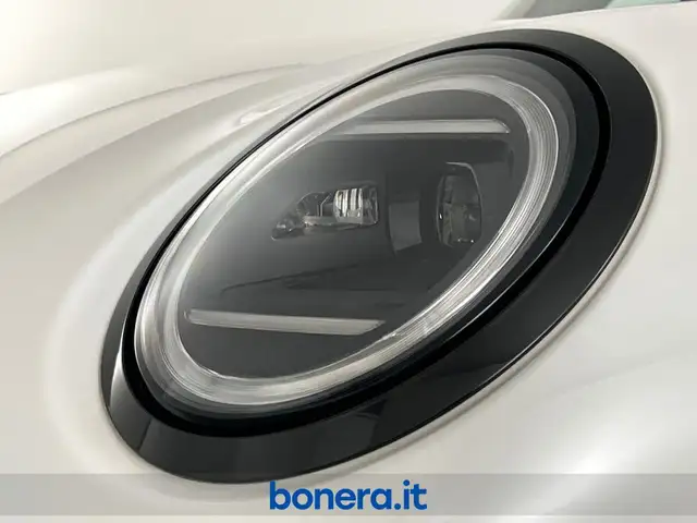 Mini Cooper Cooper view 10