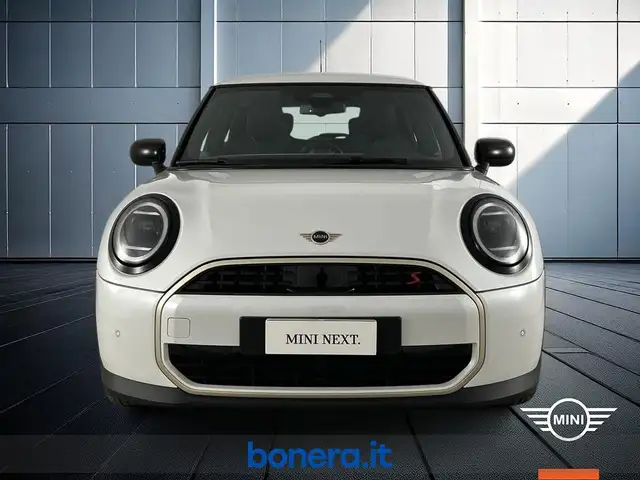 Mini Cooper Cooper view 3
