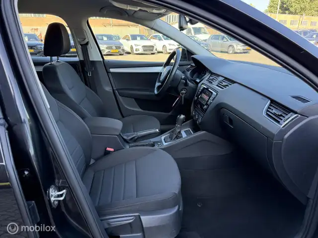 Skoda Octavia view 14