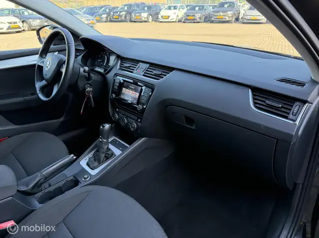 Skoda Octavia view 13