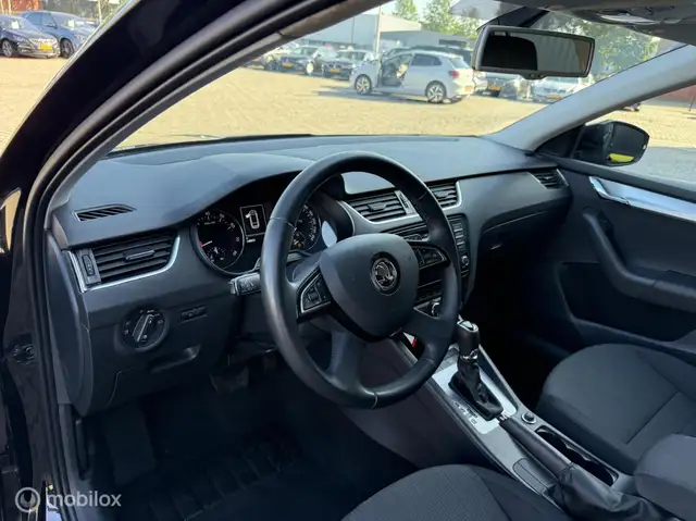 Skoda Octavia view 11