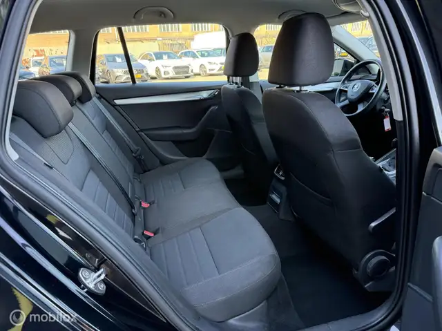 Skoda Octavia view 22