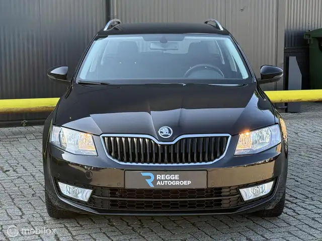 Skoda Octavia view 5