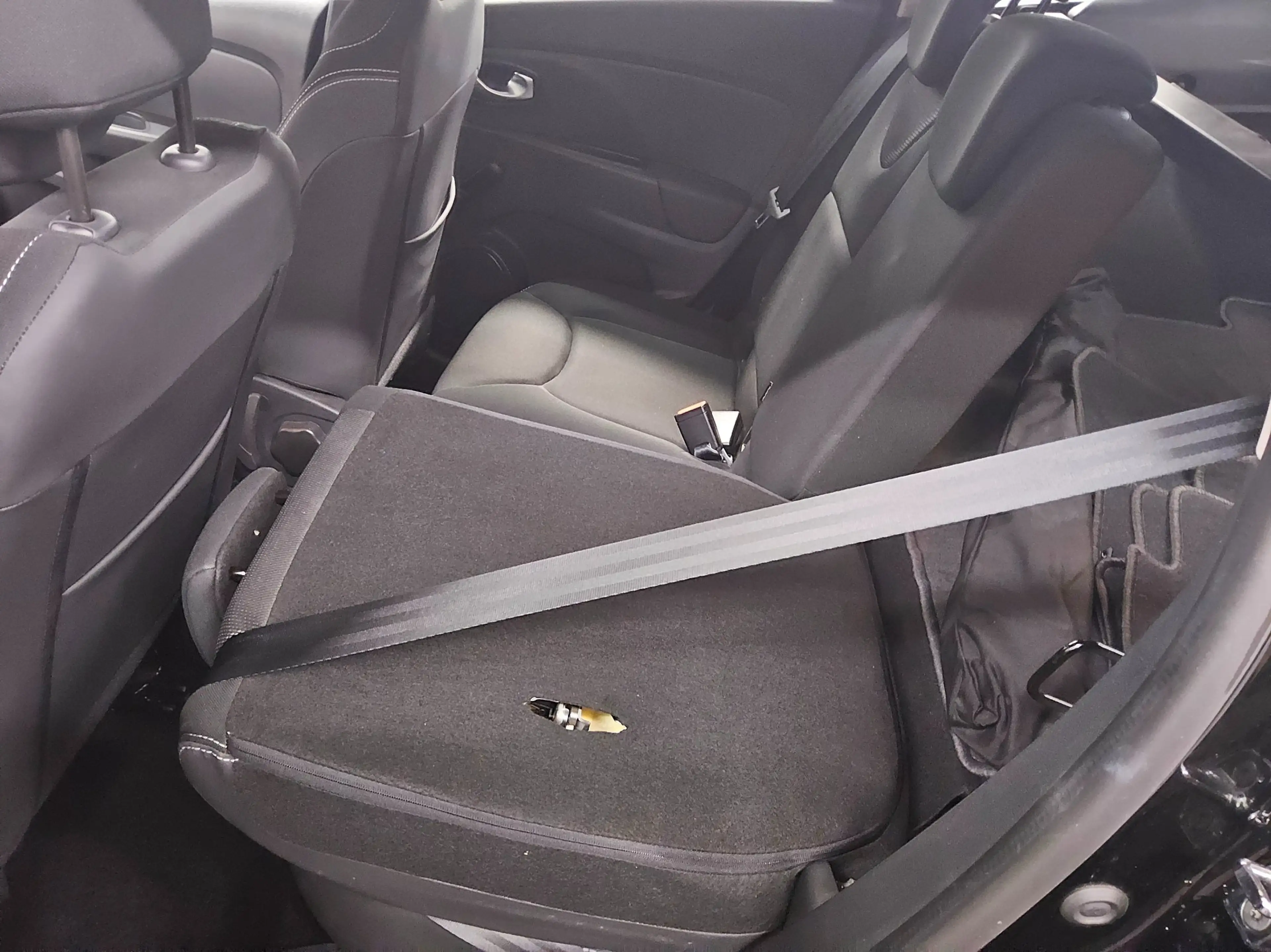 Renault Clio CLIO T-LEDER NAVI KLIMA RADIO TEMPO PDC — photo 12