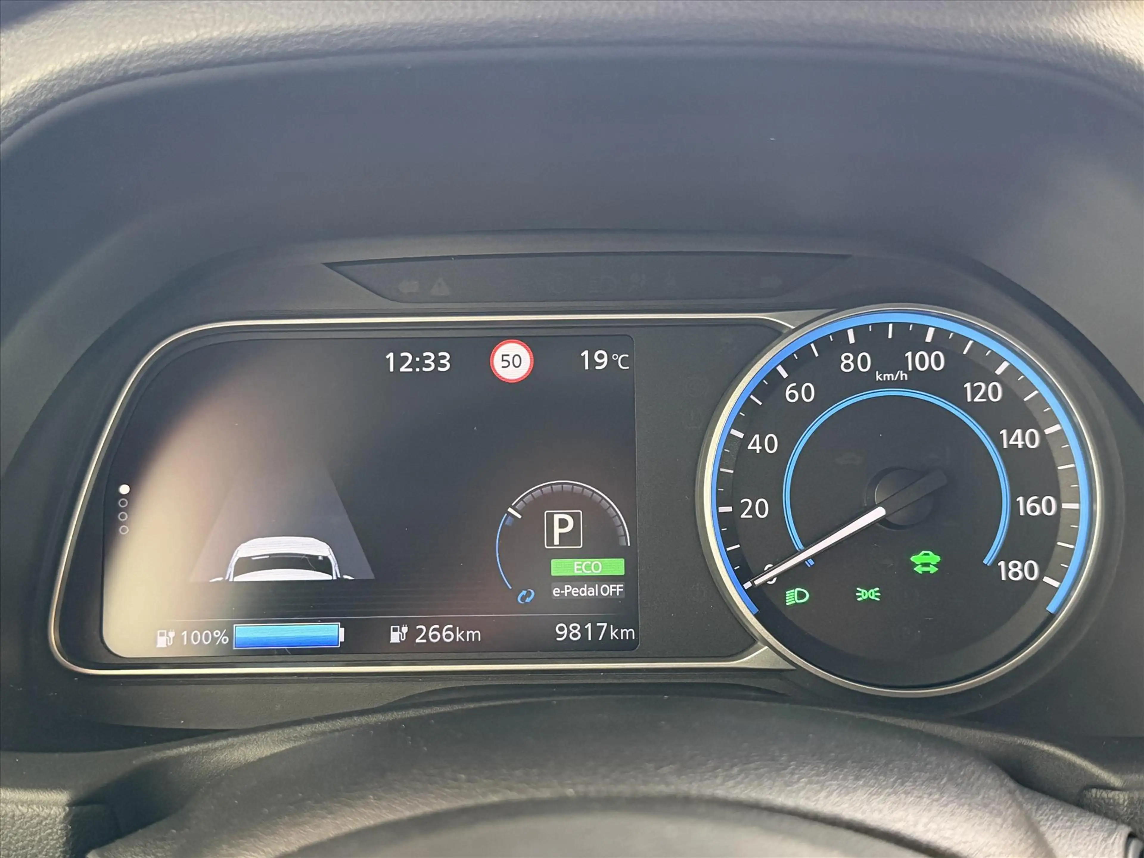 Nissan Leaf Electric 39kWh Tekna | Leder | Navigatie | Apple C — photo 9