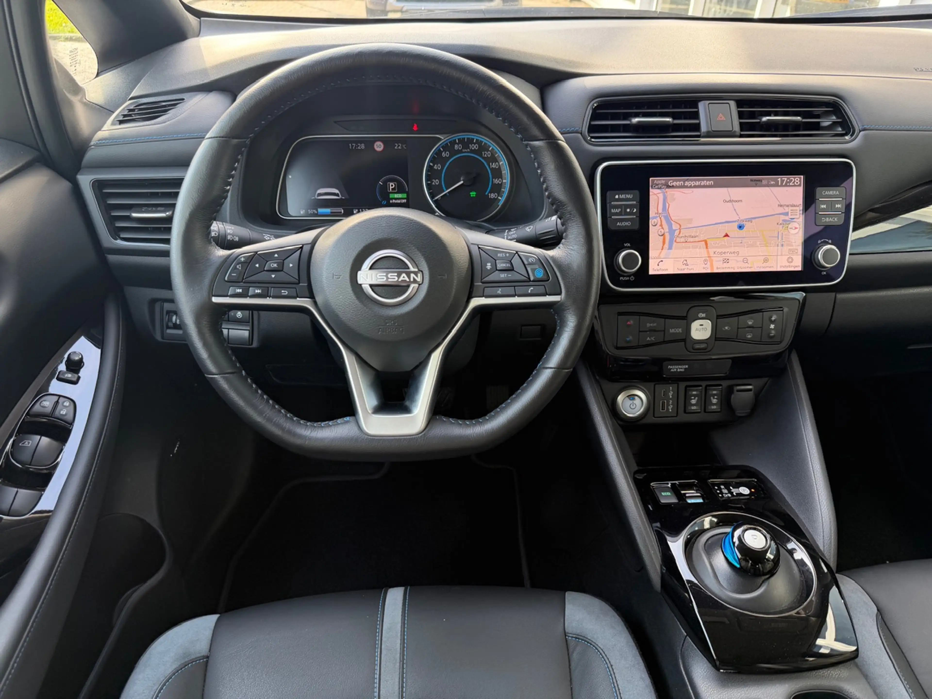 Nissan Leaf Electric 39kWh Tekna | Leder | Navigatie | Apple C — photo 4
