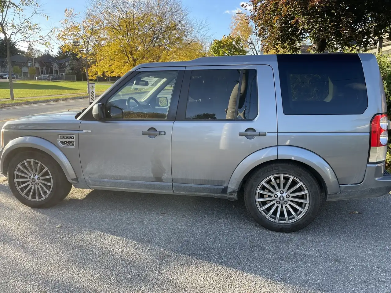 Land Rover LR4 снимка Land Rover LR4