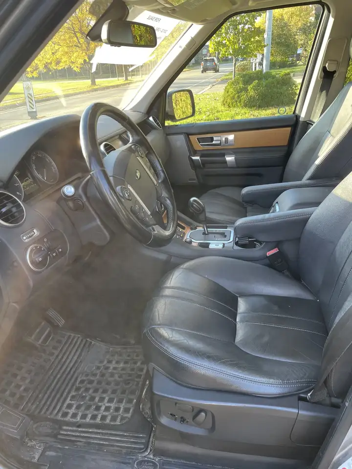 Land Rover LR4 снимка Land Rover LR4