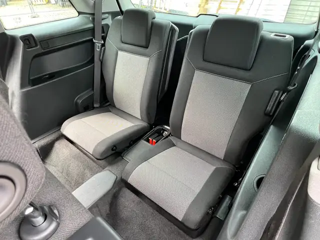 Opel Zafira view 14