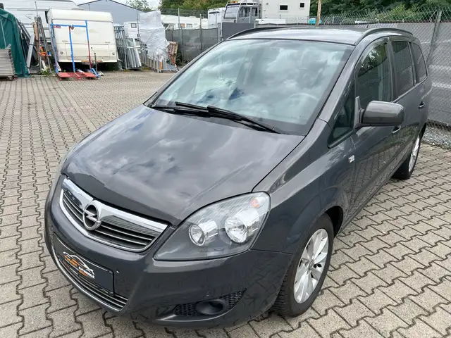 Opel Zafira view 5