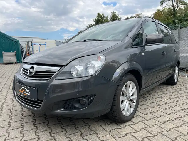 2014 Opel Zafira in Grey for sale