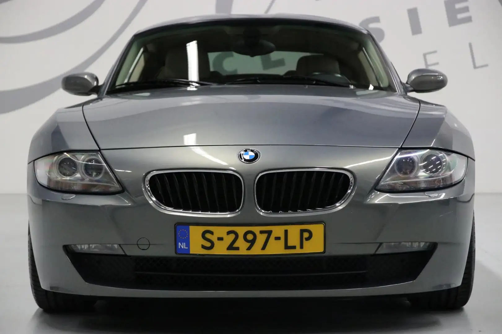 BMW Z4 Coupé 3.0si/ Xenon/ Navigatie/ Cruise control Grijs - 2