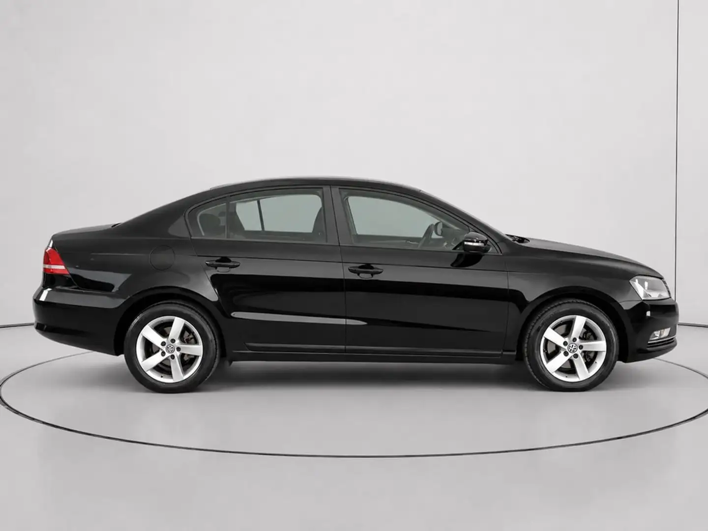 Volkswagen Passat 1.6TDI Edition BMT Negro - 2