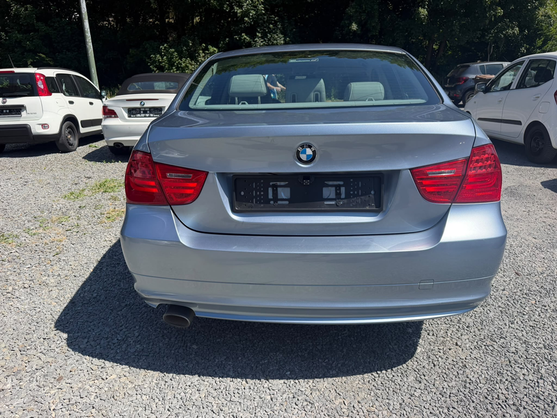 BMW 318 318 d — photo 5