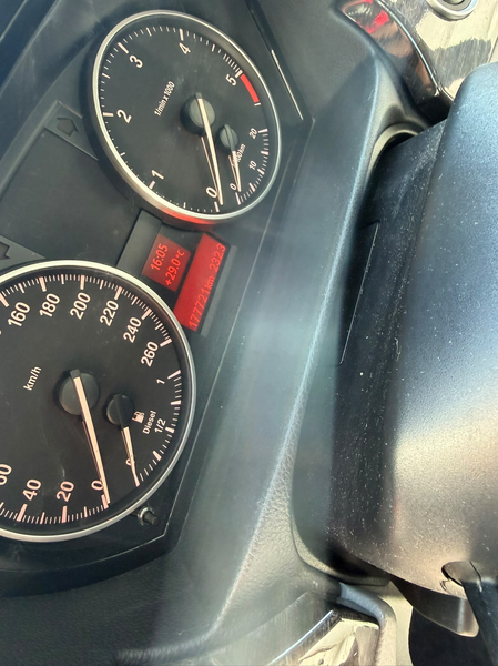 BMW 318 318 d — photo 10
