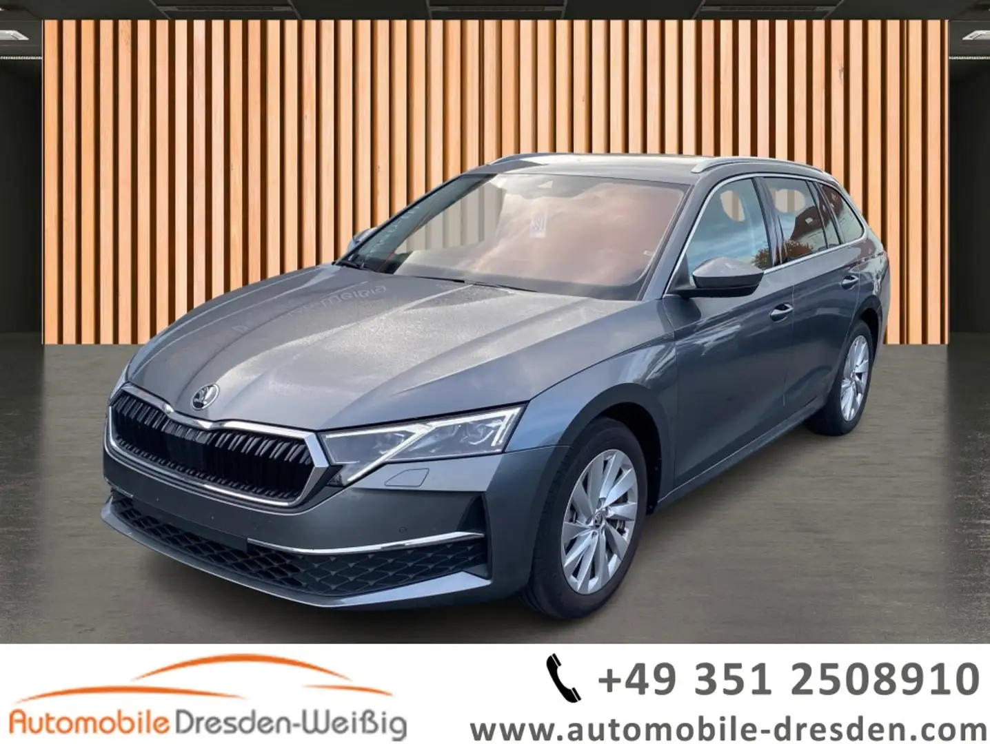 Skoda Octavia Combi 1.5 eTSI DSG Selection*Navi*Matrix Grau - 1