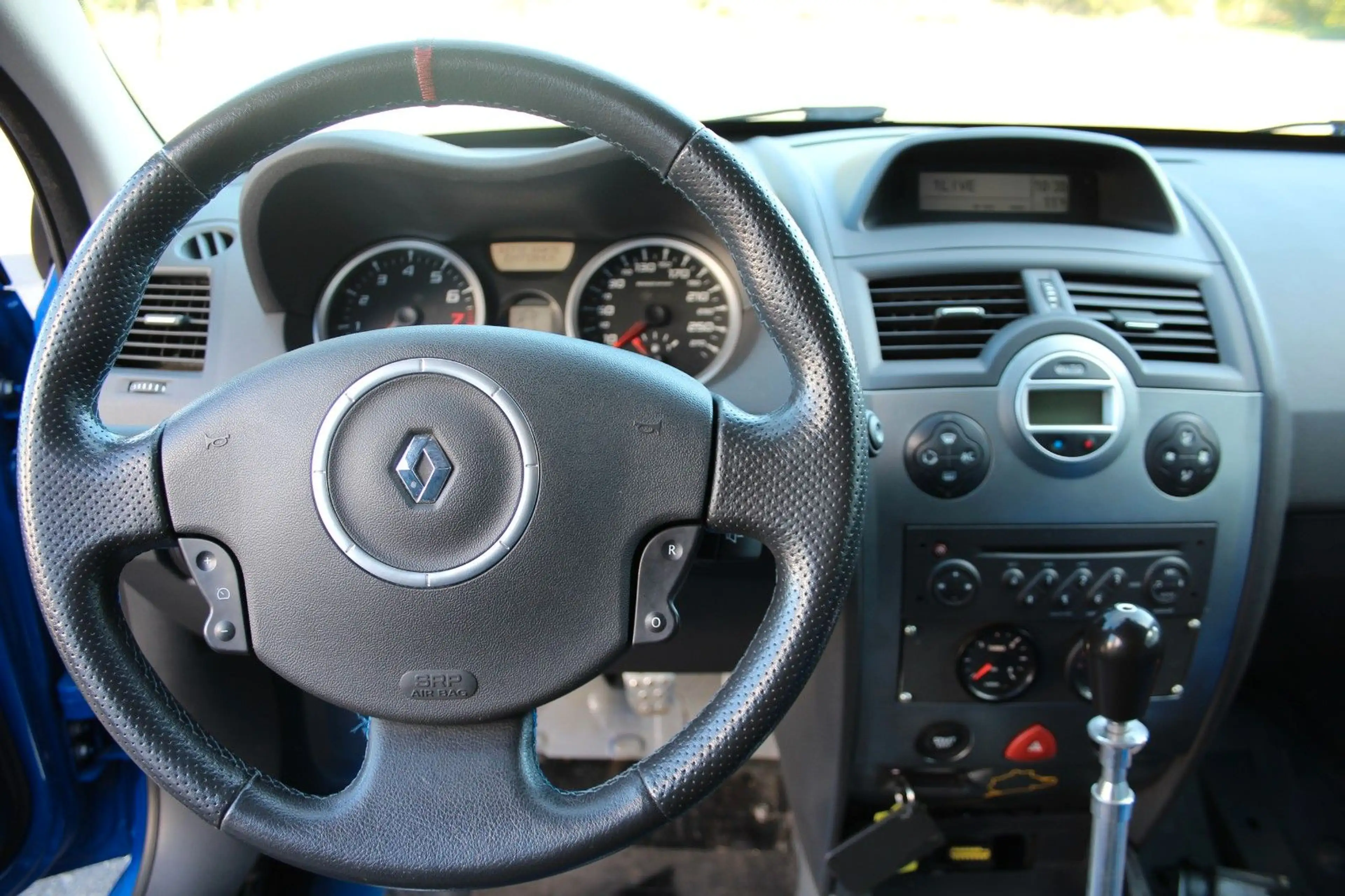 Renault Megane Sport 2.0 16V F1 Team — photo 8