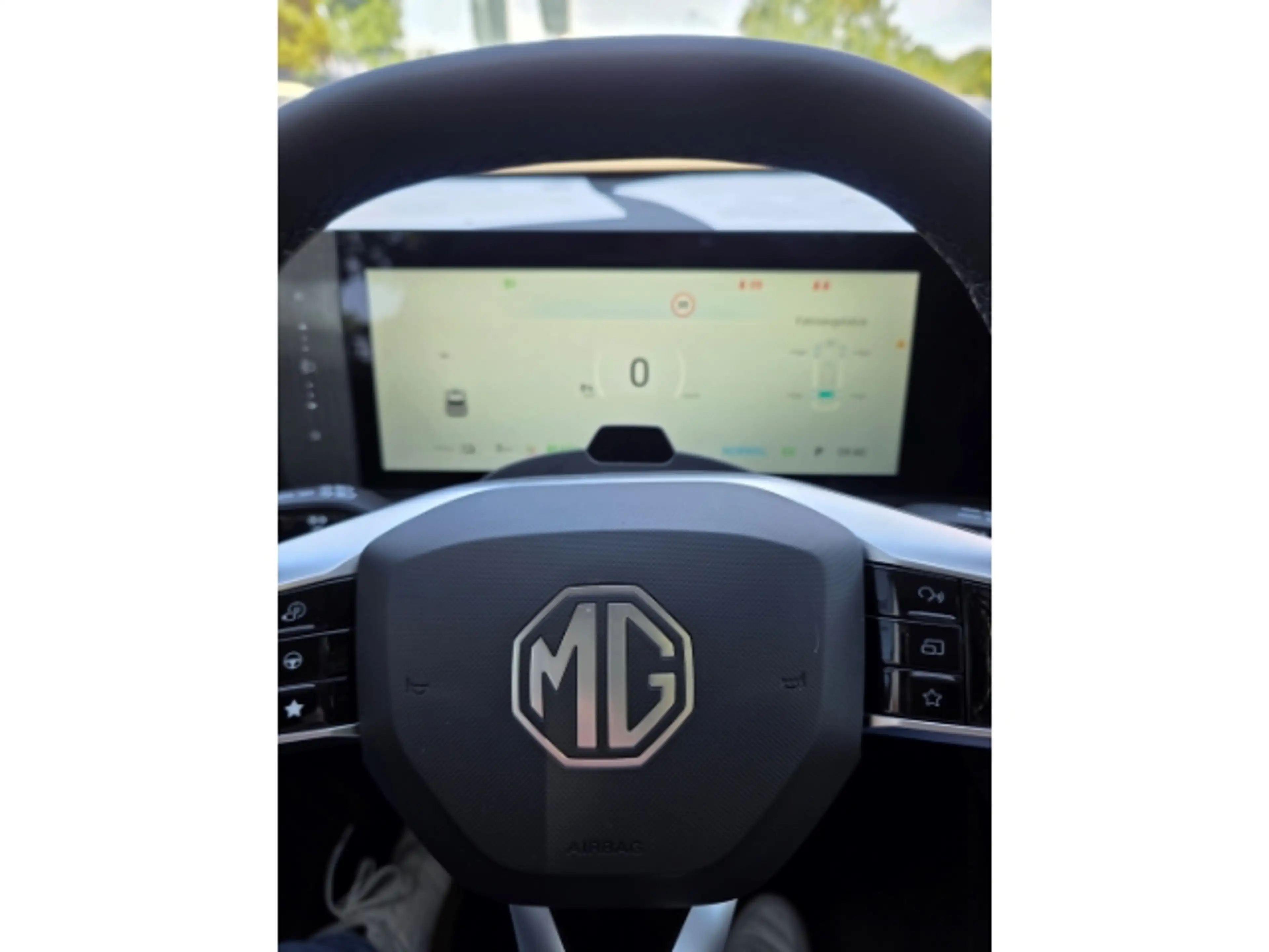MG MGS9 Ultimate 7-Sitzer*Plug-In*NAV*PANO*NAV*360°*ACC — photo 12