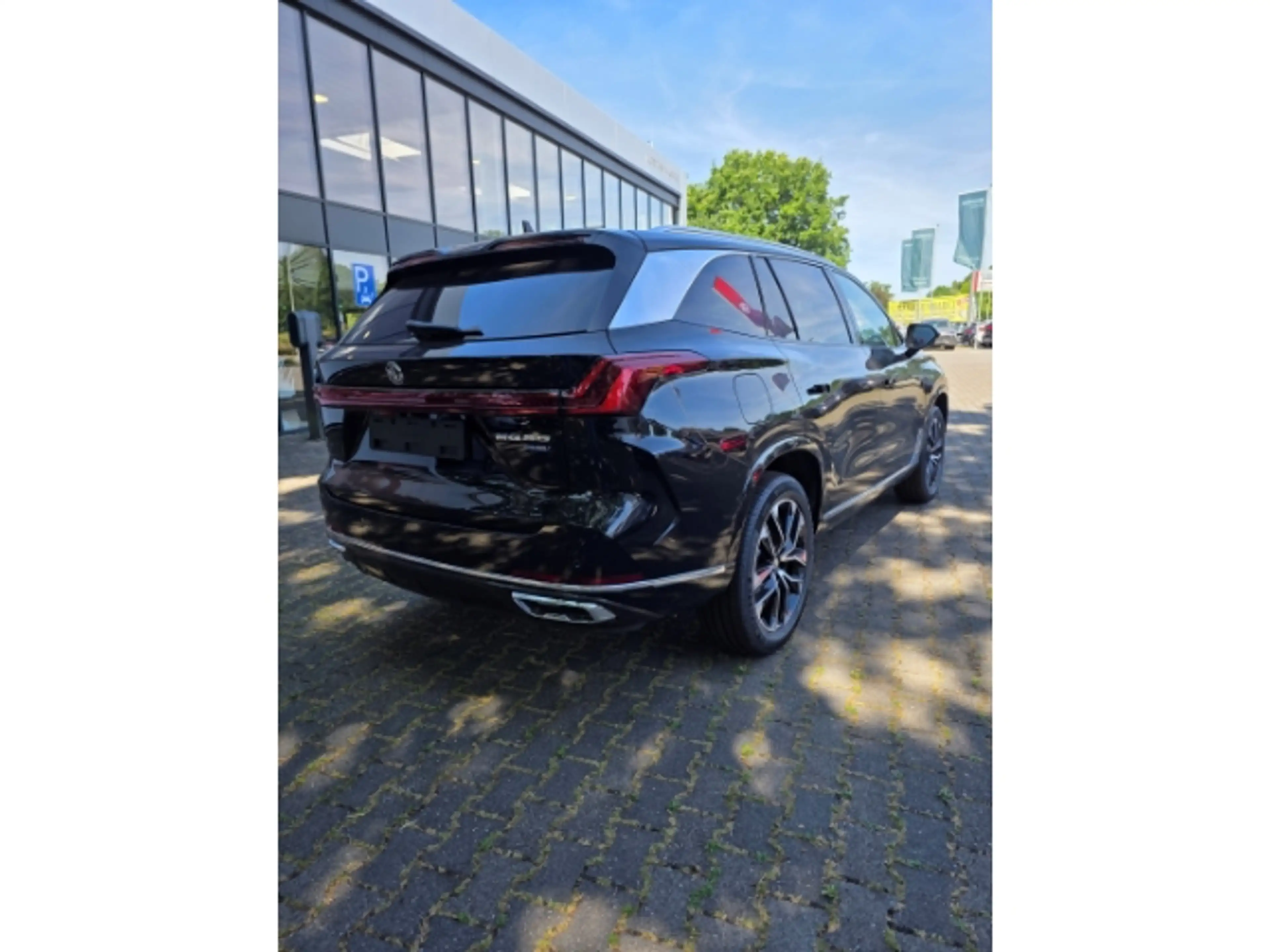 MG MGS9 Ultimate 7-Sitzer*Plug-In*NAV*PANO*NAV*360°*ACC — photo 2