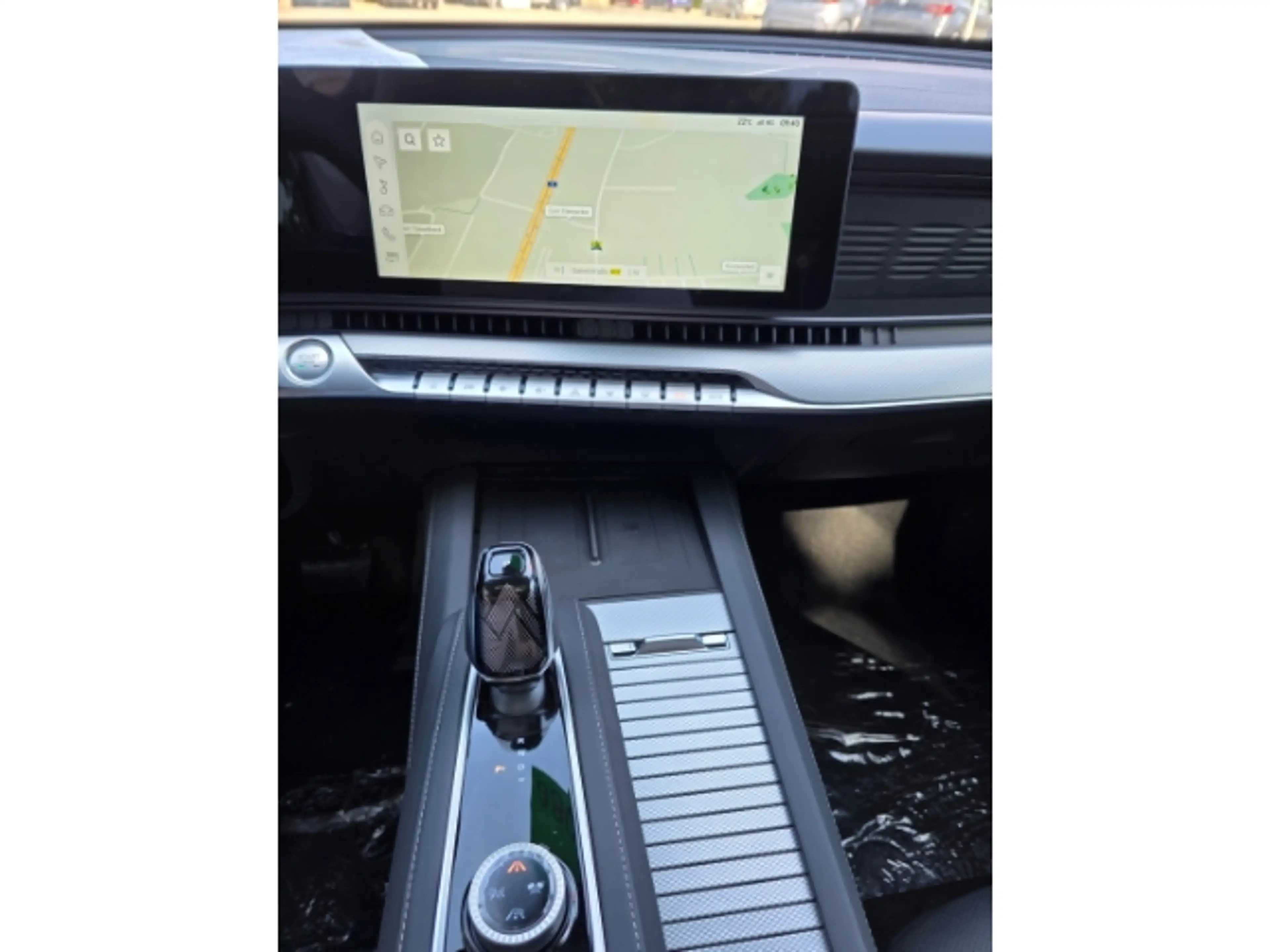 MG MGS9 Ultimate 7-Sitzer*Plug-In*NAV*PANO*NAV*360°*ACC — photo 11