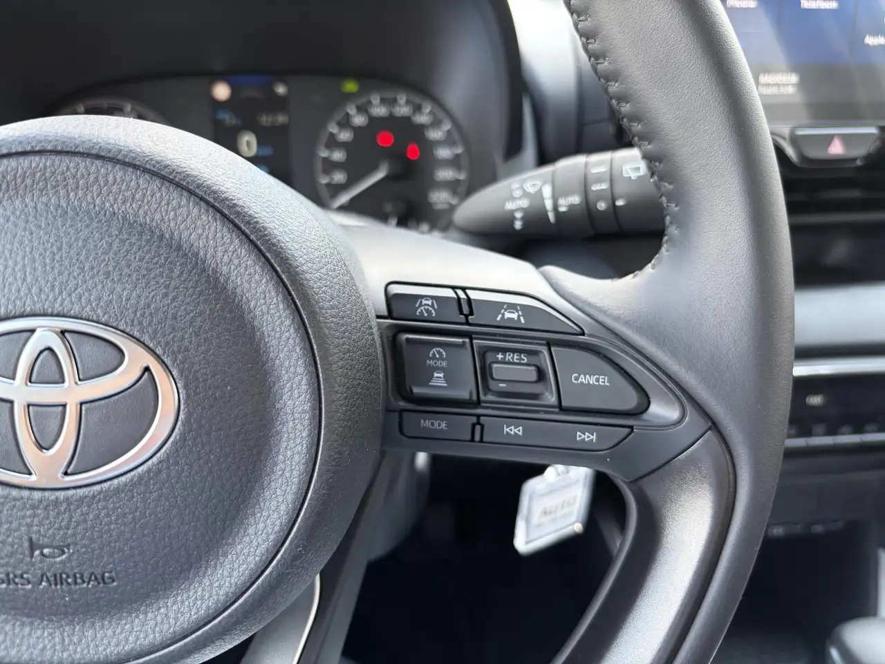 Toyota Yaris 2026 — фото 12