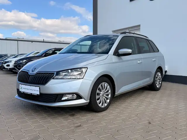 Skoda Fabia view 3
