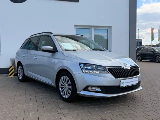 Skoda Fabia view 2