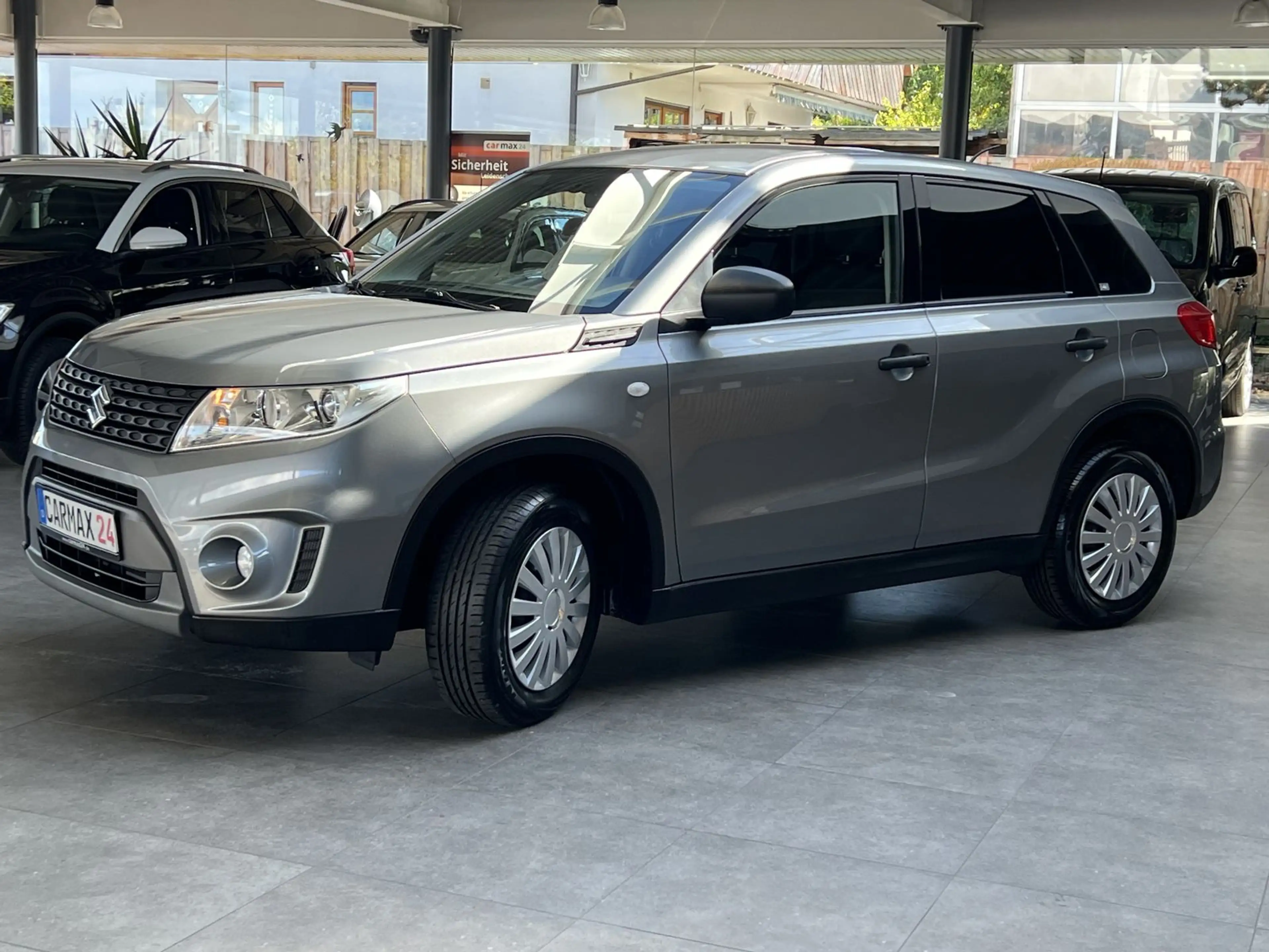 Suzuki Vitara 1.6 Club 4x2 BT AHK — photo 5
