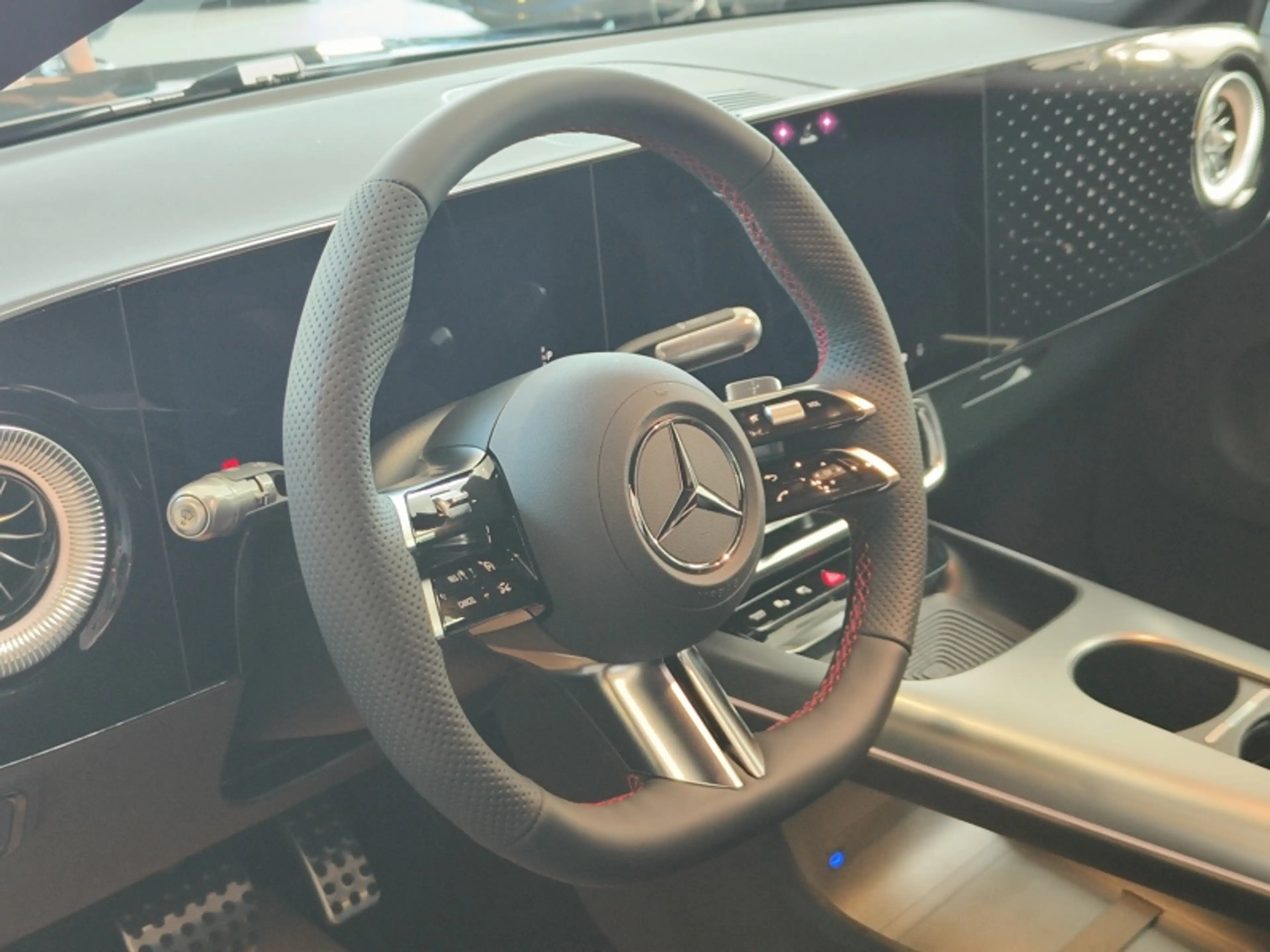 Mercedes-Benz CLA 180 Shooting Brake CLA — photo 4