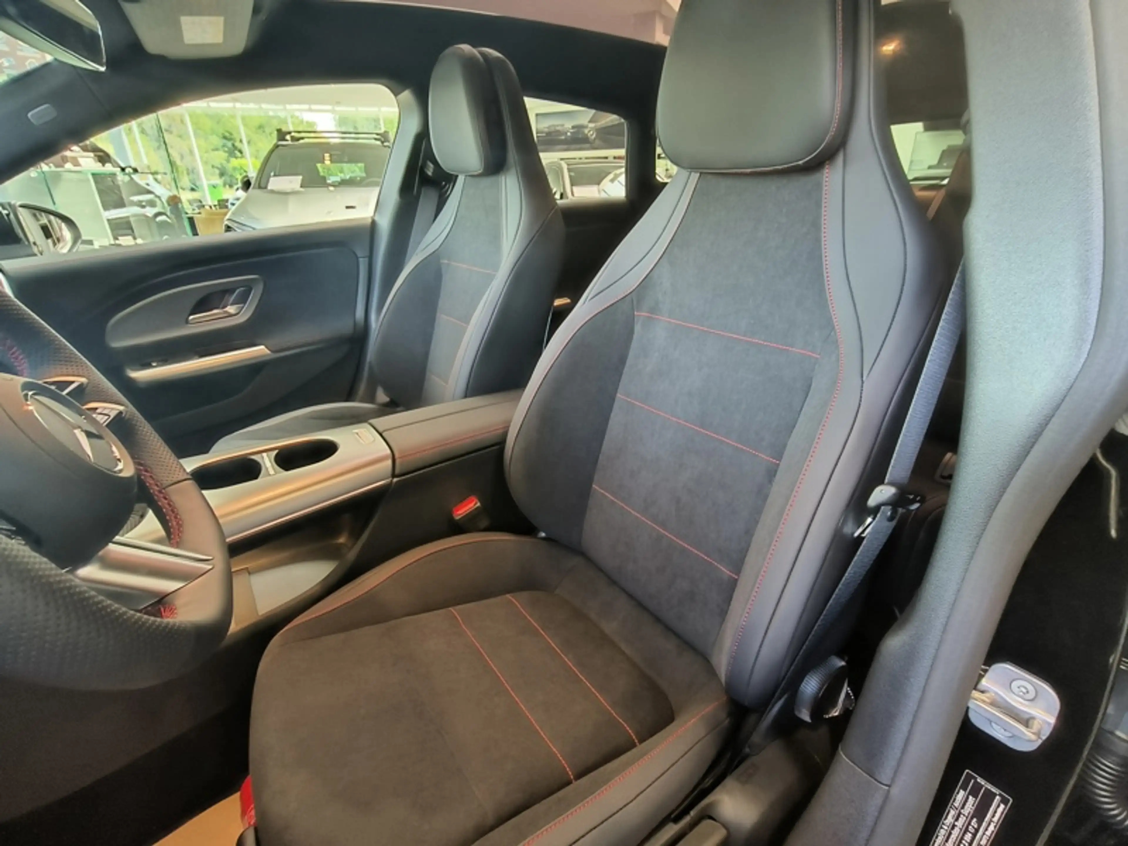 Mercedes-Benz CLA 180 Shooting Brake CLA — photo 5