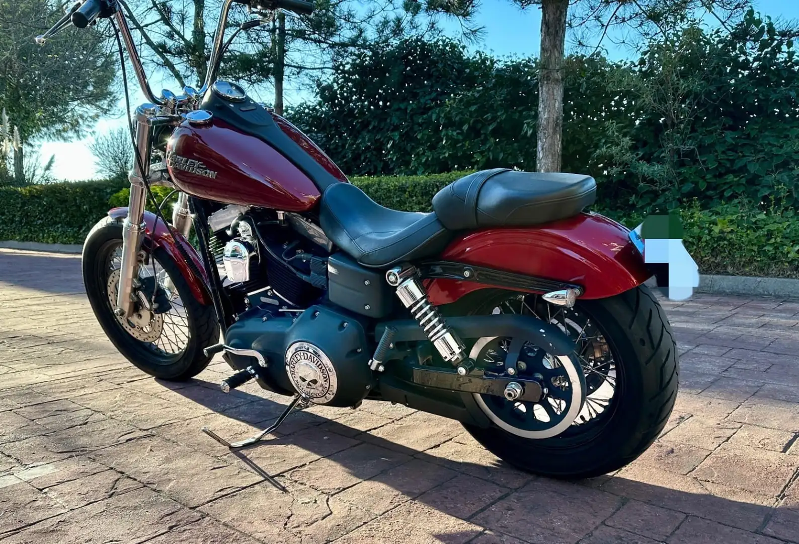 Harley-Davidson Dyna Street Bob Rojo - 2