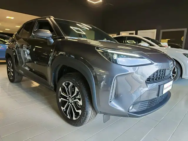 Toyota Yaris Cross 1.5 Hybrid 130 CV 5p.E-CVT Trend km0
