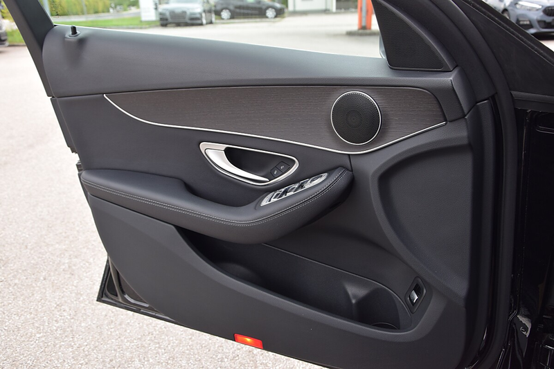 Mercedes-Benz C 200 d Avantgarde Euro 6d-TEMP — photo 11
