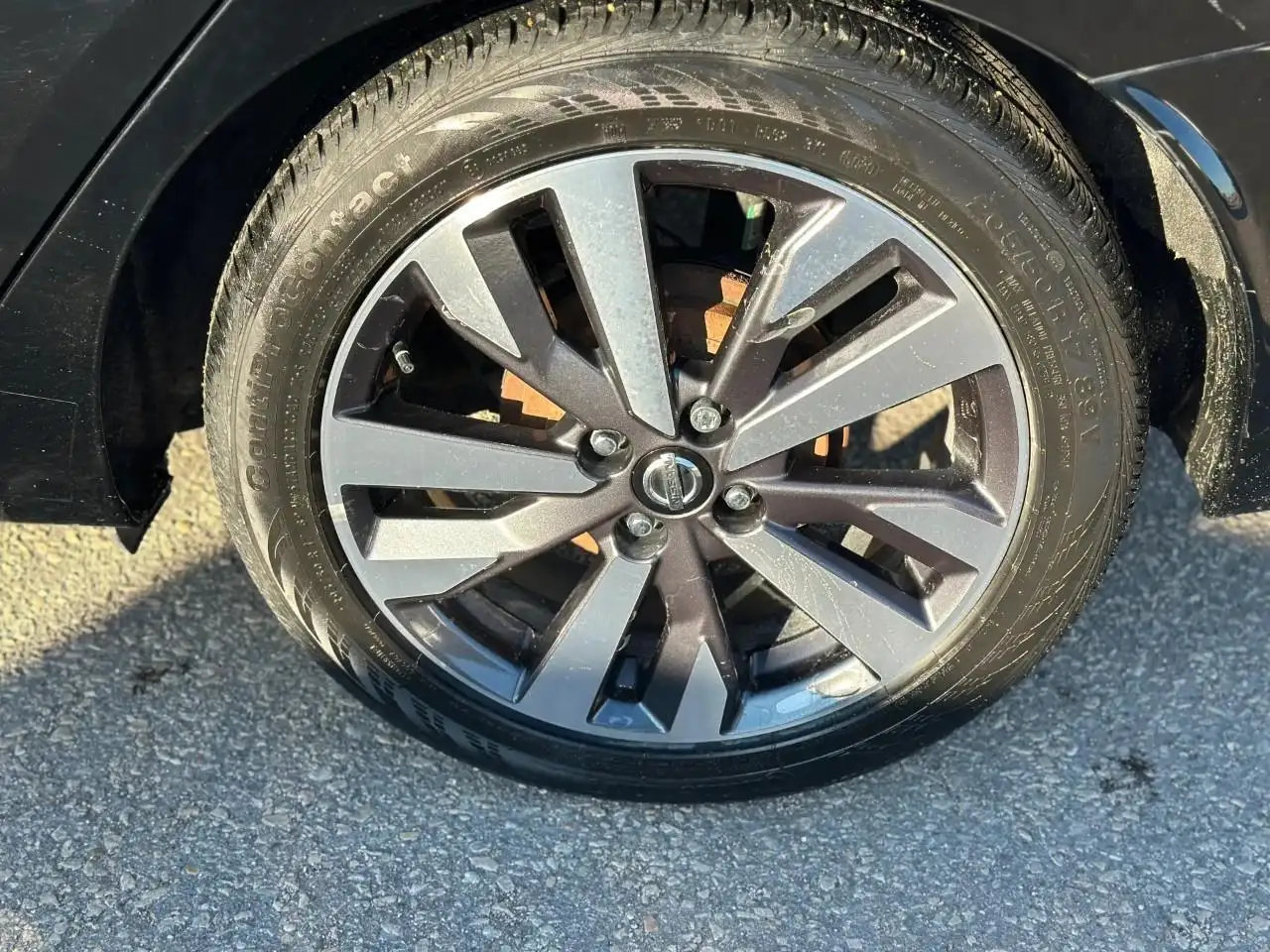 Nissan Versa снимка Nissan Versa