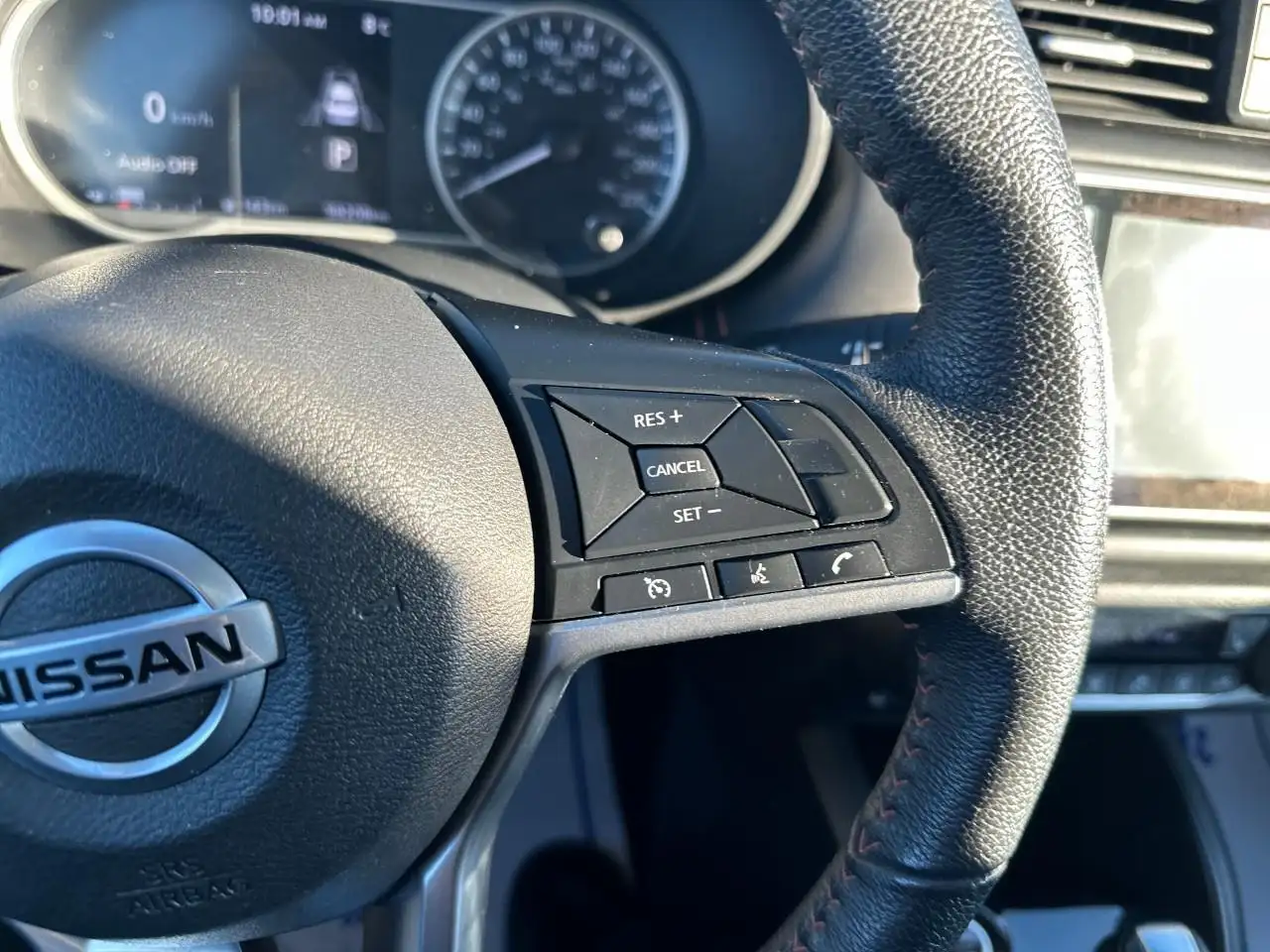 Nissan Versa снимка Nissan Versa